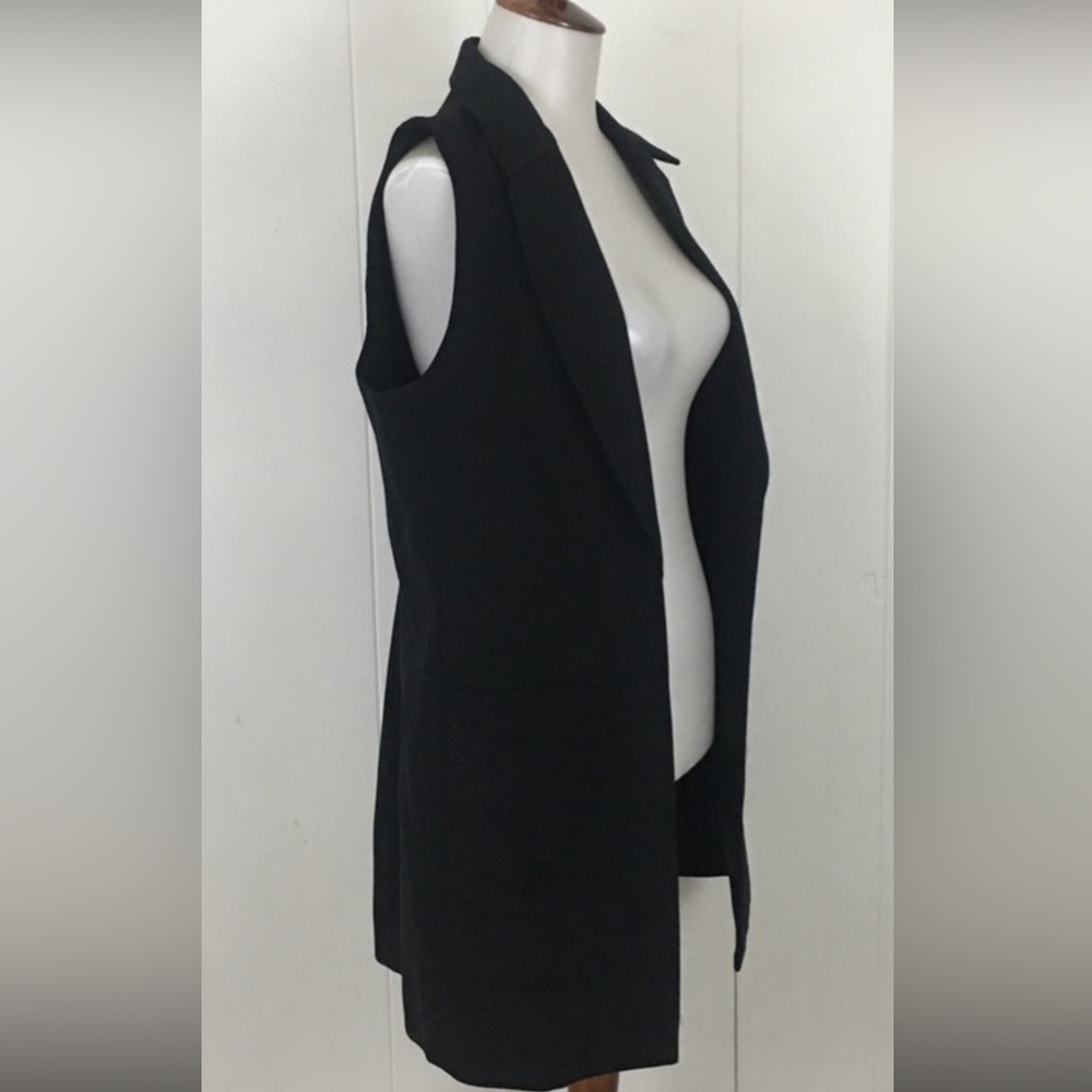 KATHERINE BARCLAY VEST - Picture 4 of 4